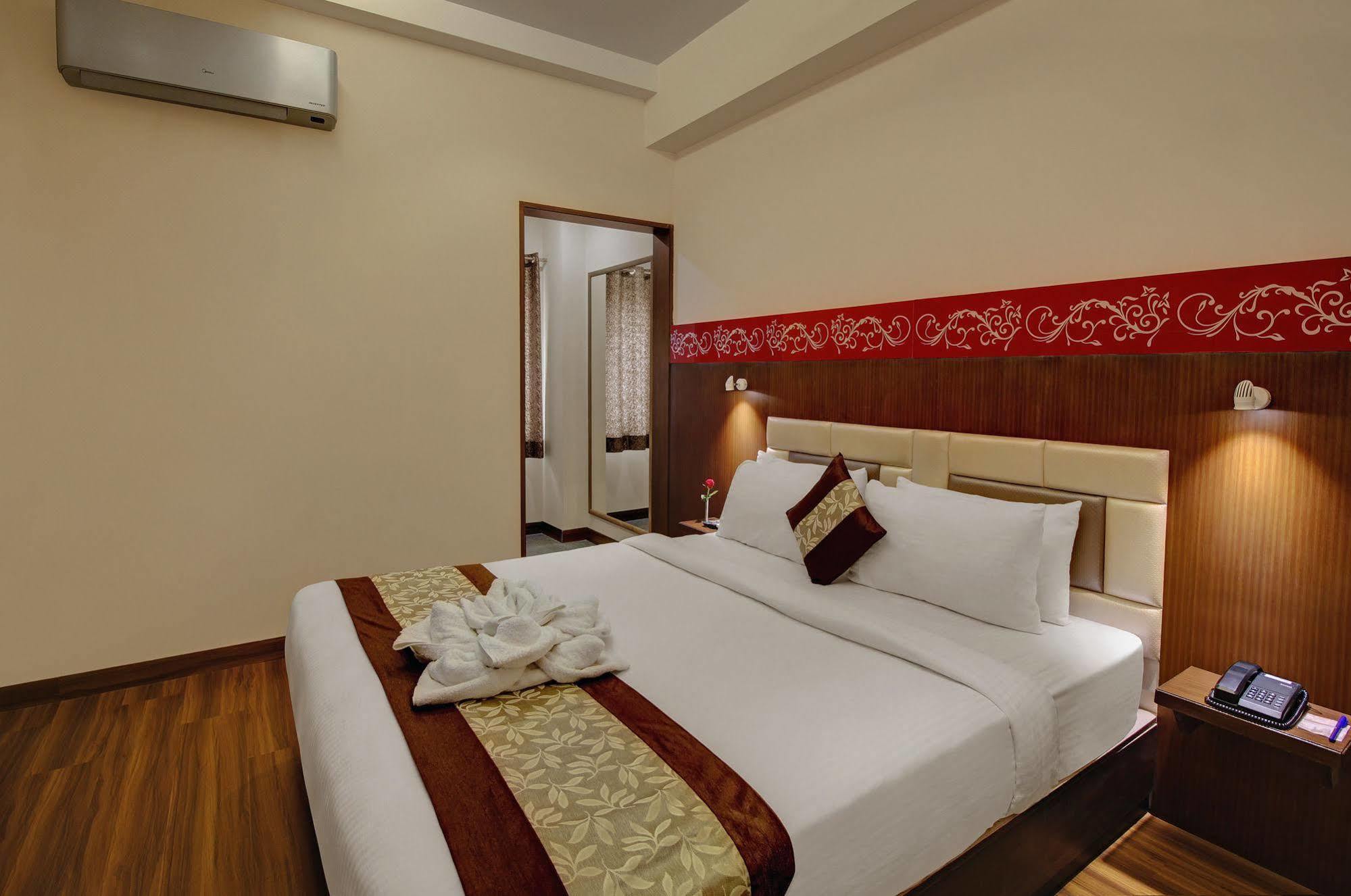 Hotel Rudra Vilas Agra  Exterior photo