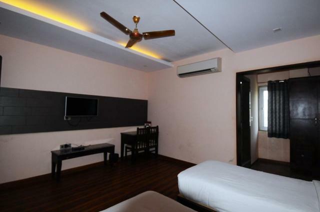 Hotel Rudra Vilas Agra  Exterior photo